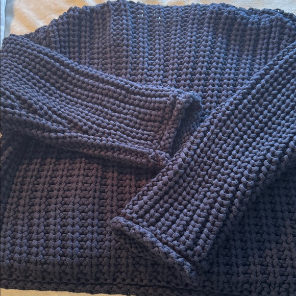 Zara Navy Blue Chunky Knit Cardigan with Gold Buttons - Picture 3 of 4